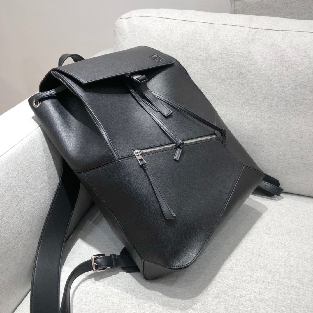 〖LOEWE】高仿羅意威專櫃新款 Puzzle Backpack男款繫列高仿a貨