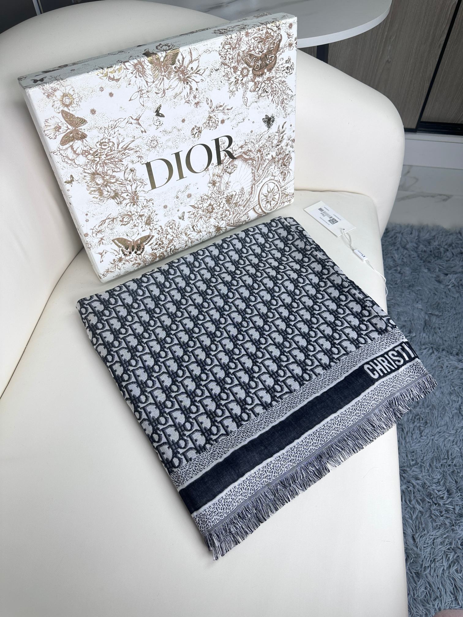 DIOR 經典字母提花織紋披肩高仿a貨