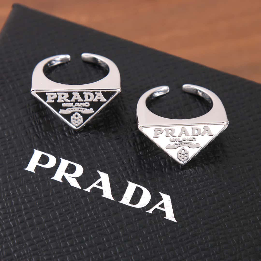 PRADA 普拉達三角標 開口戒指高仿a貨